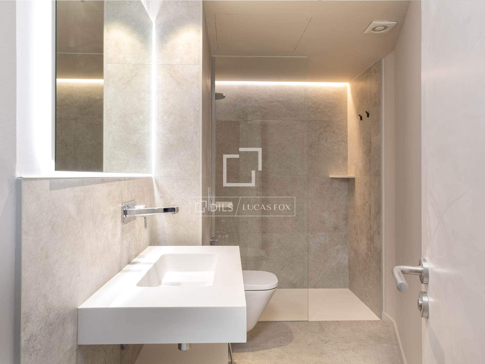 2 slaapkamer Appartement te koop in Gerona stad - € 436.000 (Ref: 9779147)