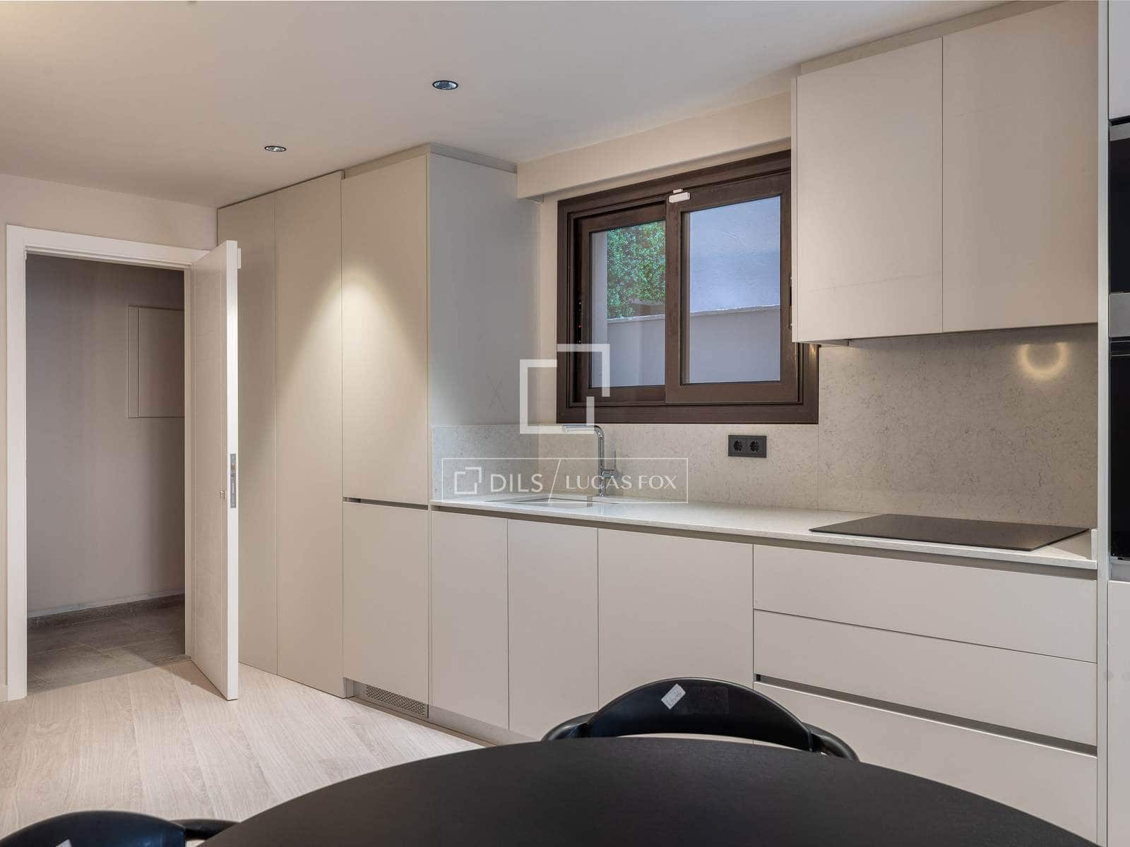 2 slaapkamer Appartement te koop in Gerona stad - € 425.000 (Ref: 9779148)