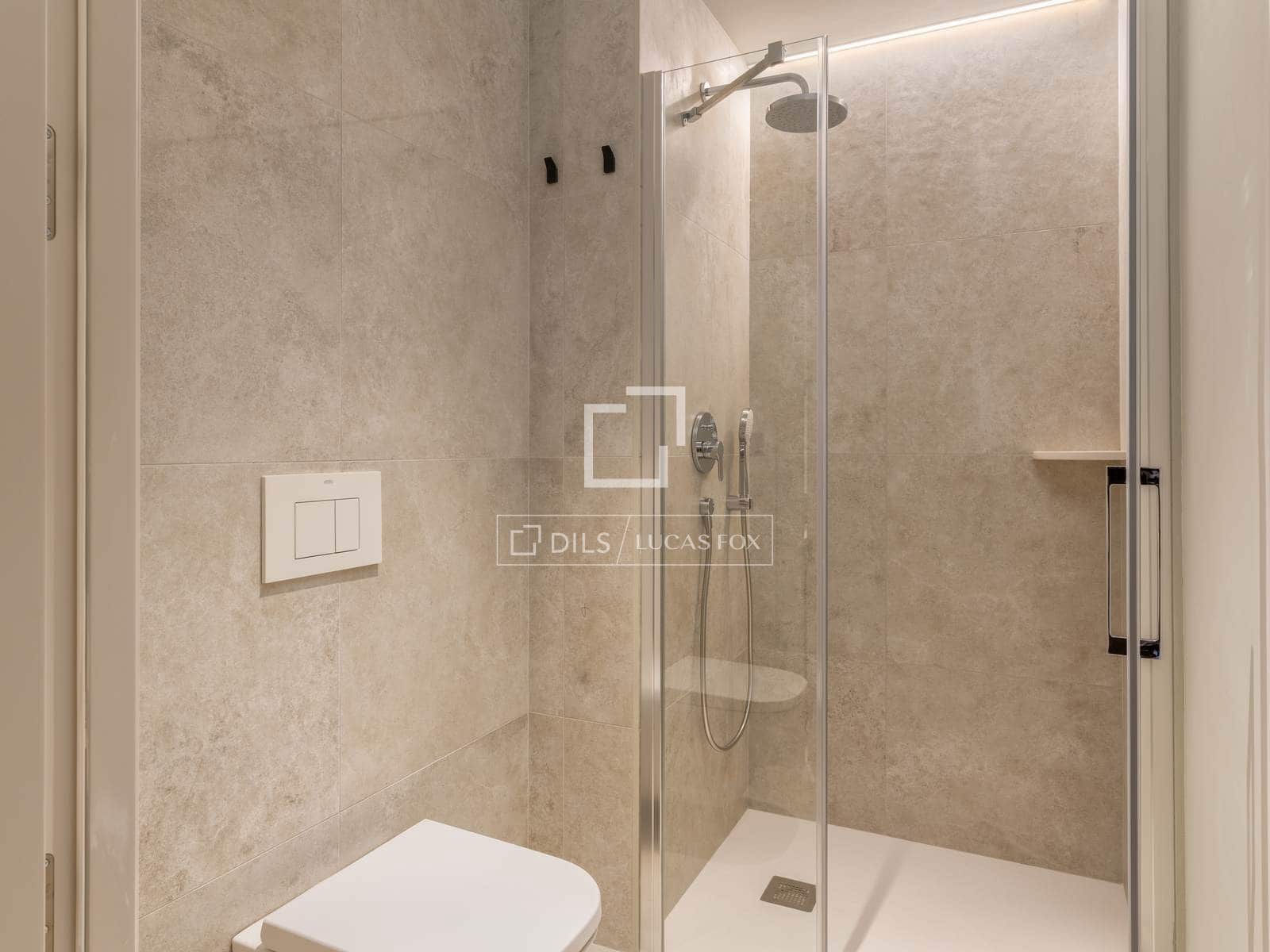 2 slaapkamer Appartement te koop in Gerona stad - € 425.000 (Ref: 9779148)