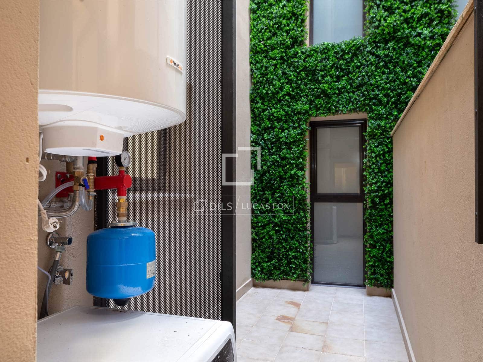 2 slaapkamer Appartement te koop in Gerona stad - € 425.000 (Ref: 9779148)