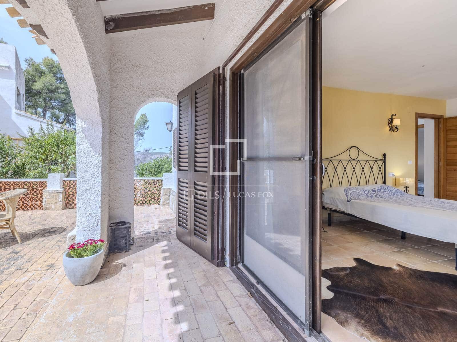 Chalet de 4 habitaciones en Javea / Xàbia en venta con piscina garaje - 860.000 € (Ref: 9779149)