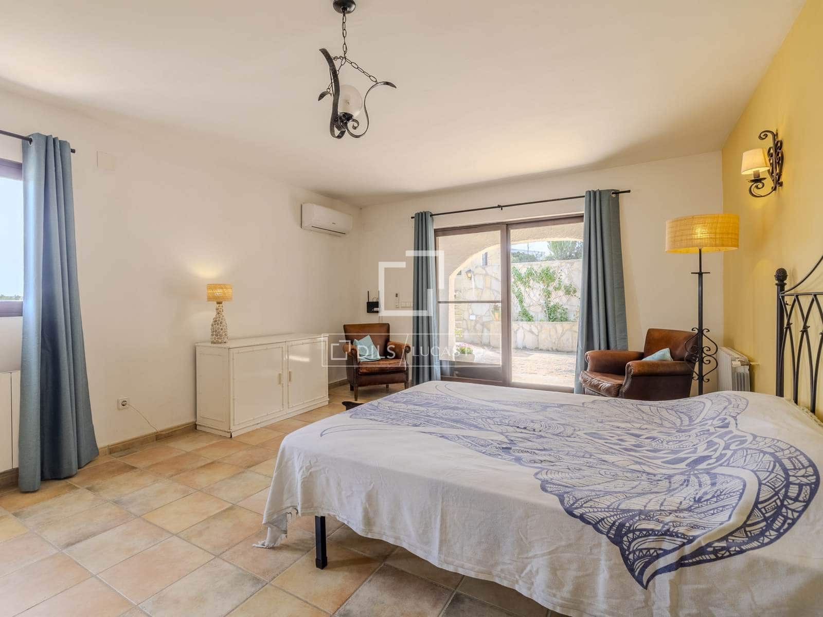 Chalet de 4 habitaciones en Javea / Xàbia en venta con piscina garaje - 860.000 € (Ref: 9779149)