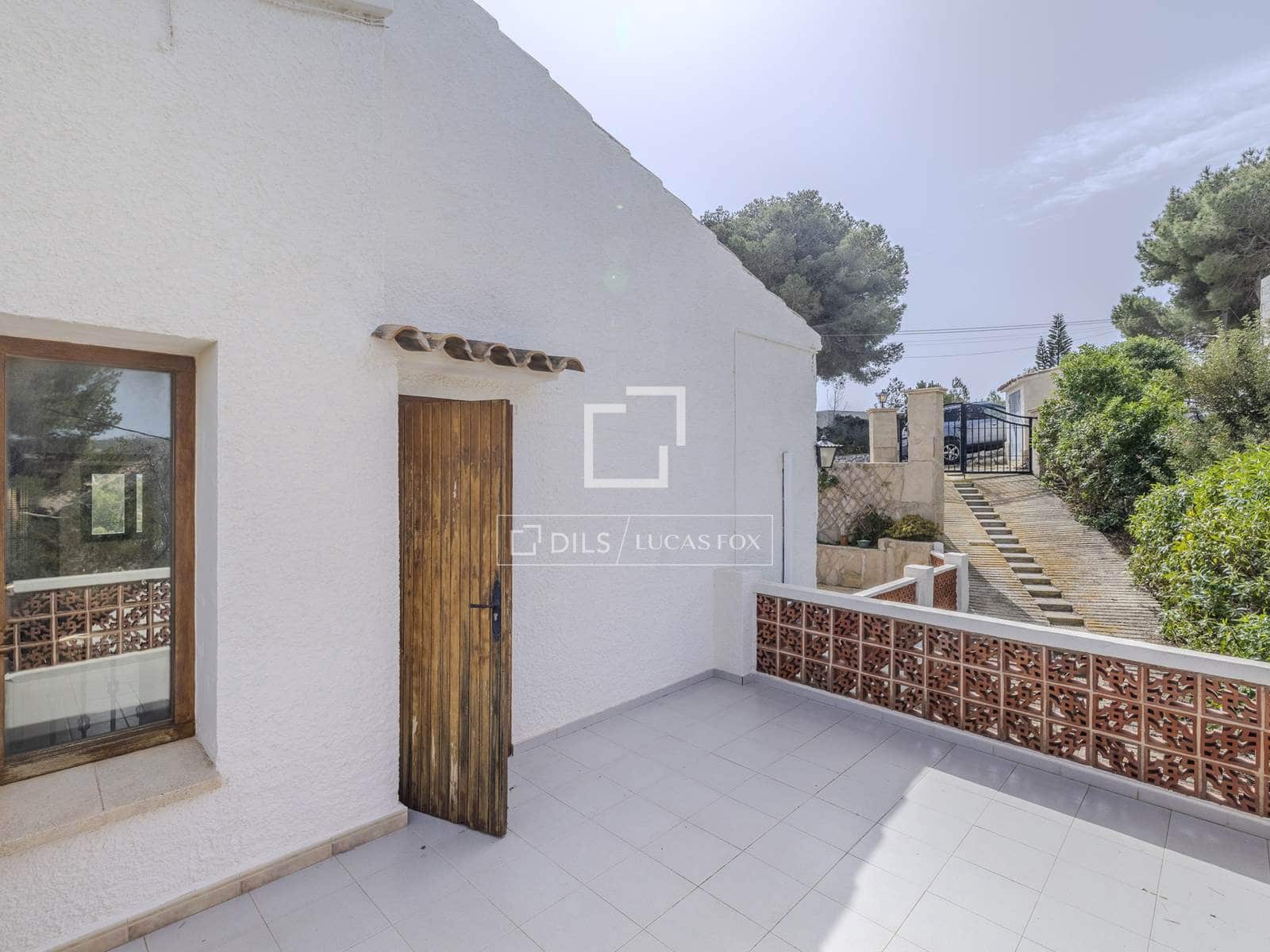 Chalet de 4 habitaciones en Javea / Xàbia en venta con piscina garaje - 860.000 € (Ref: 9779149)