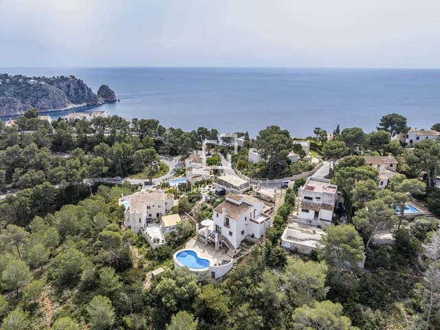 Chalet de 4 habitaciones en Javea / Xàbia en venta con piscina garaje - 860.000 € (Ref: 9779149)