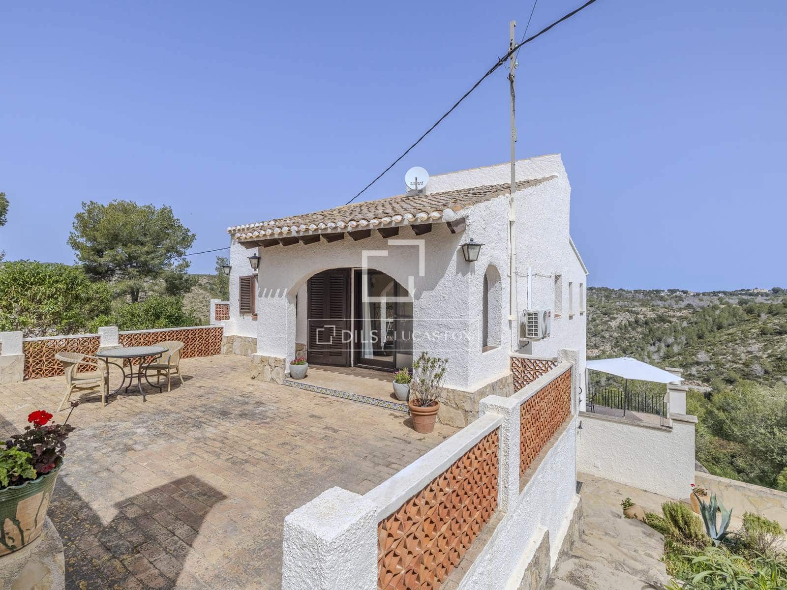 Chalet de 4 habitaciones en Javea / Xàbia en venta con piscina garaje - 860.000 € (Ref: 9779149)