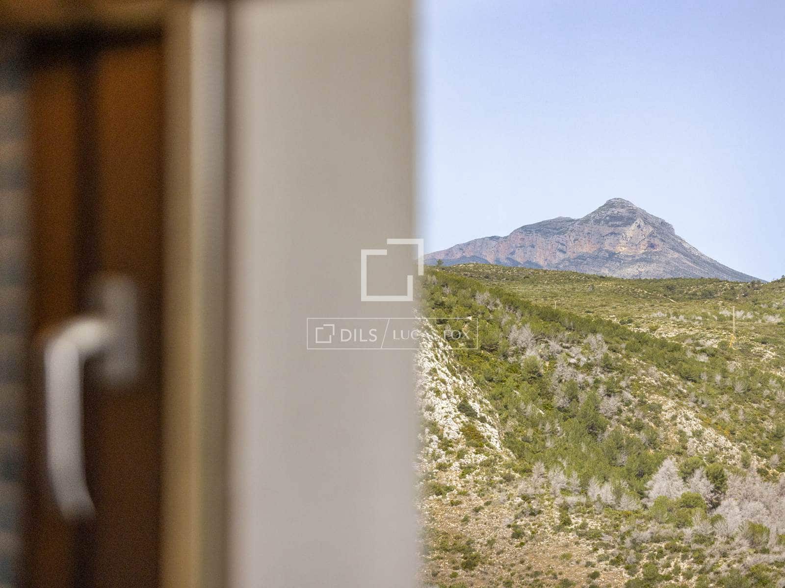 Chalet de 4 habitaciones en Javea / Xàbia en venta con piscina garaje - 860.000 € (Ref: 9779149)