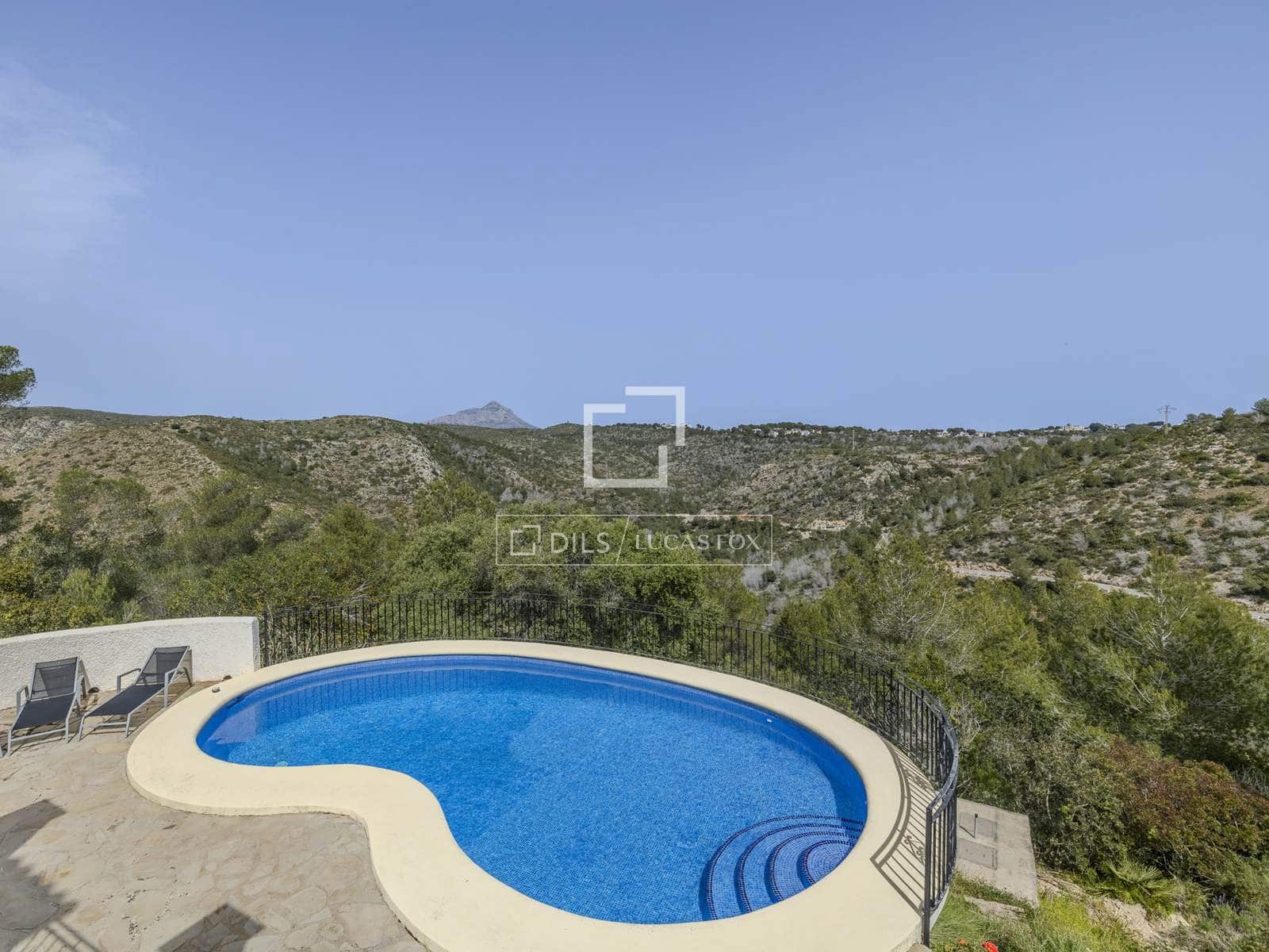 Chalet de 4 habitaciones en Javea / Xàbia en venta con piscina garaje - 860.000 € (Ref: 9779149)