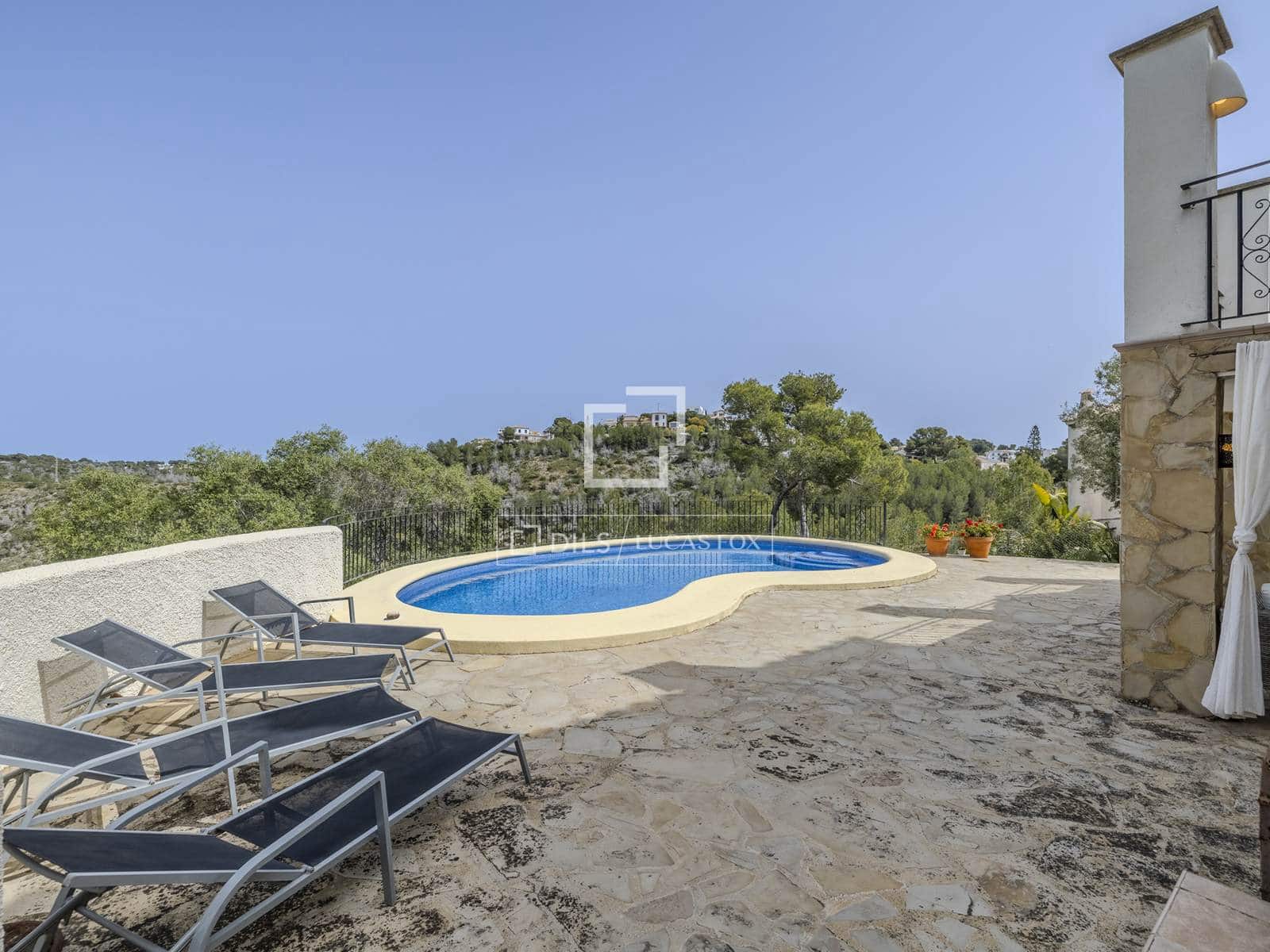 Chalet de 4 habitaciones en Javea / Xàbia en venta con piscina garaje - 860.000 € (Ref: 9779149)