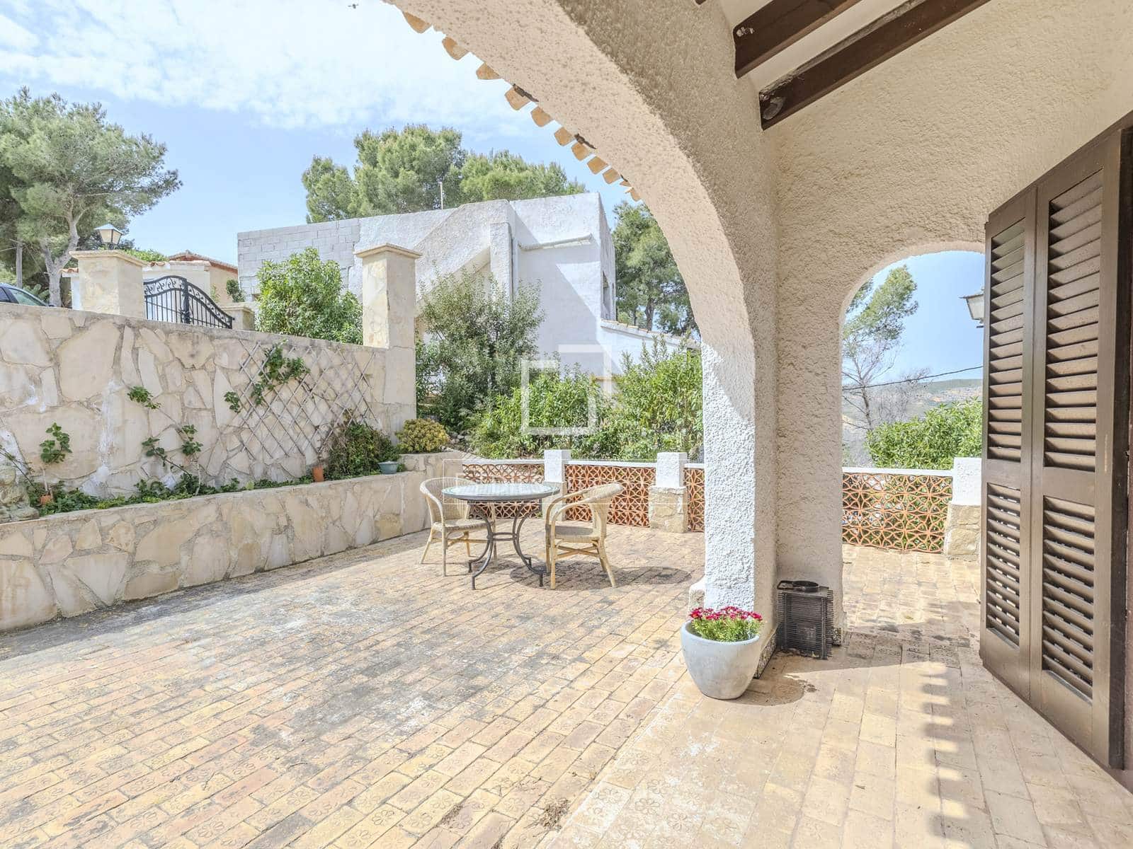 Chalet de 4 habitaciones en Javea / Xàbia en venta con piscina garaje - 860.000 € (Ref: 9779149)