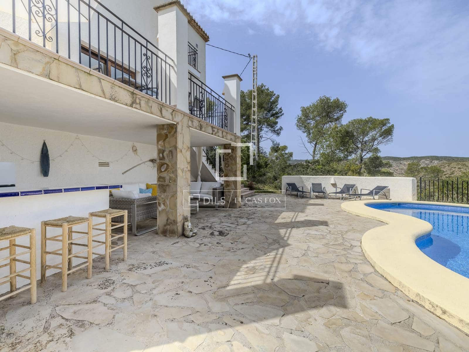 Chalet de 4 habitaciones en Javea / Xàbia en venta con piscina garaje - 860.000 € (Ref: 9779149)