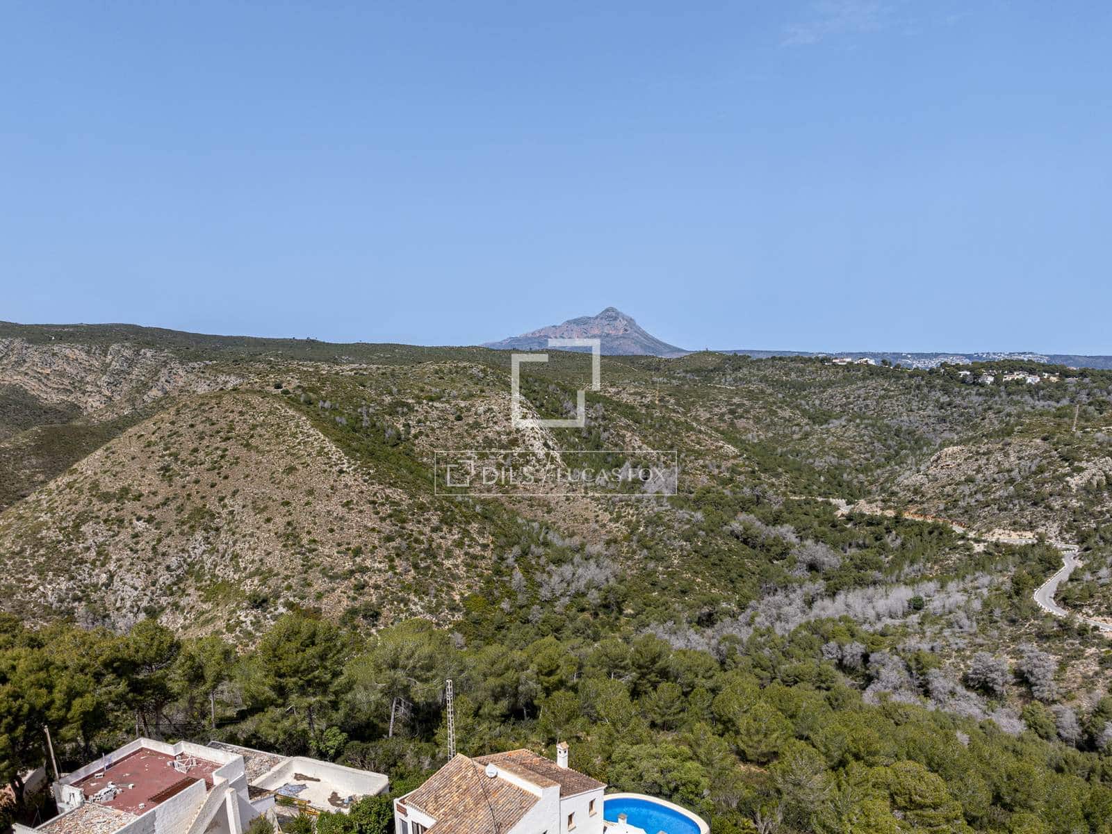 Chalet de 4 habitaciones en Javea / Xàbia en venta con piscina garaje - 860.000 € (Ref: 9779149)