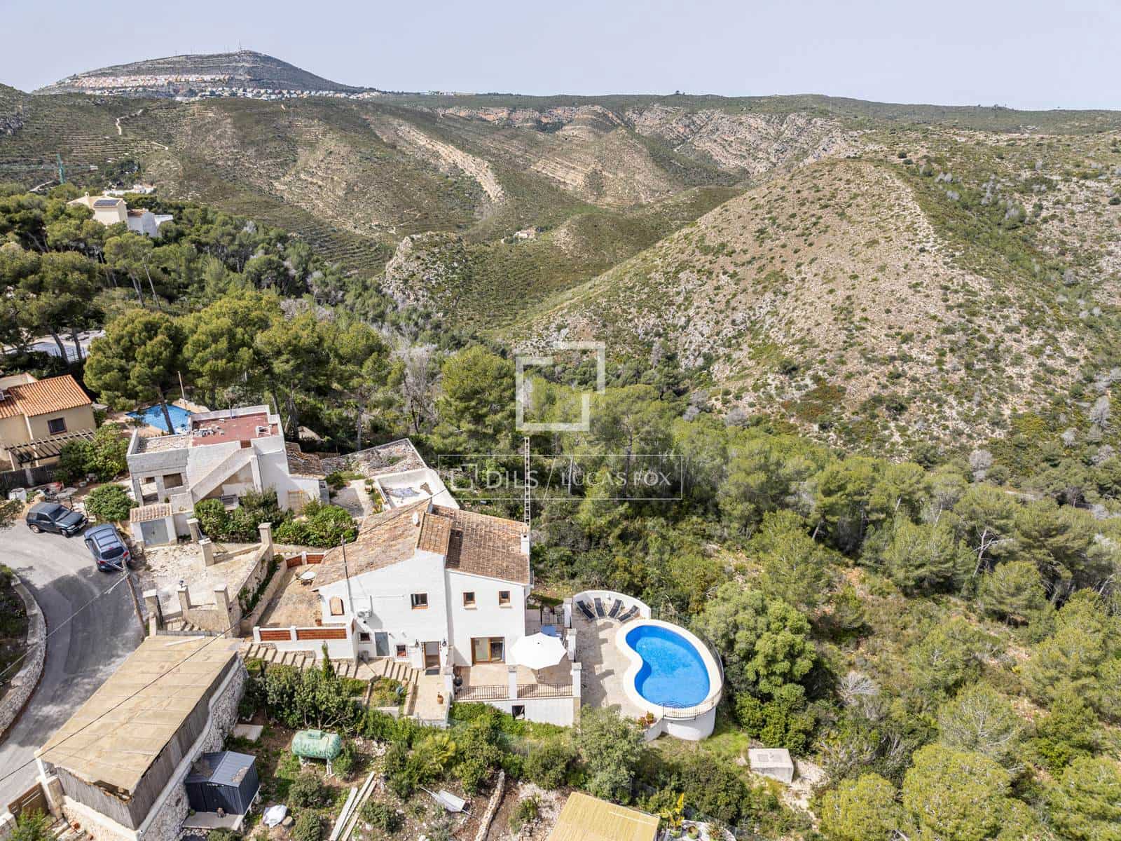 Chalet de 4 habitaciones en Javea / Xàbia en venta con piscina garaje - 860.000 € (Ref: 9779149)