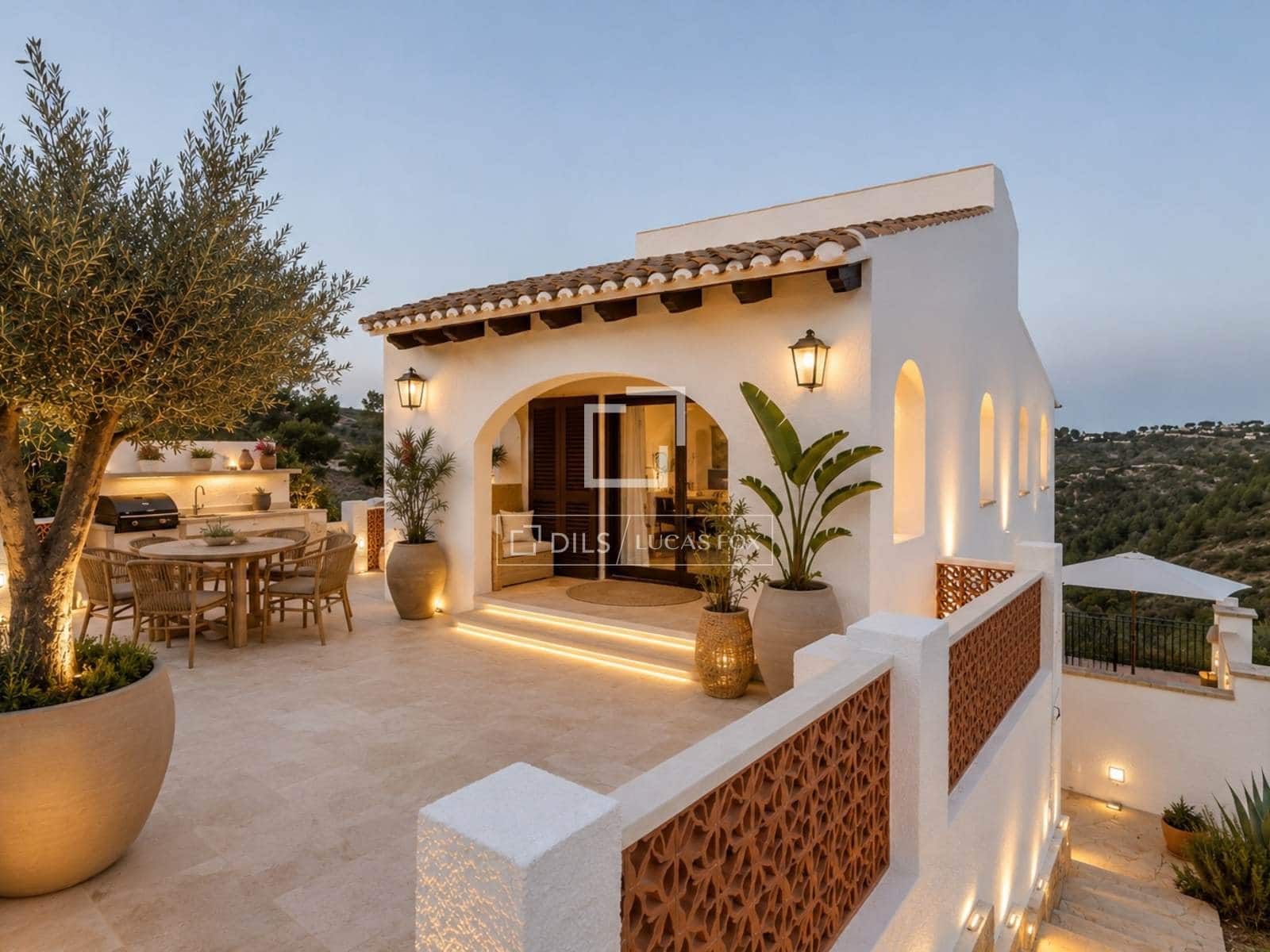 4 soverom Villa til salgs i Javea / Xabia med svømmebasseng garasje - € 860 000 (Ref: 9779149)