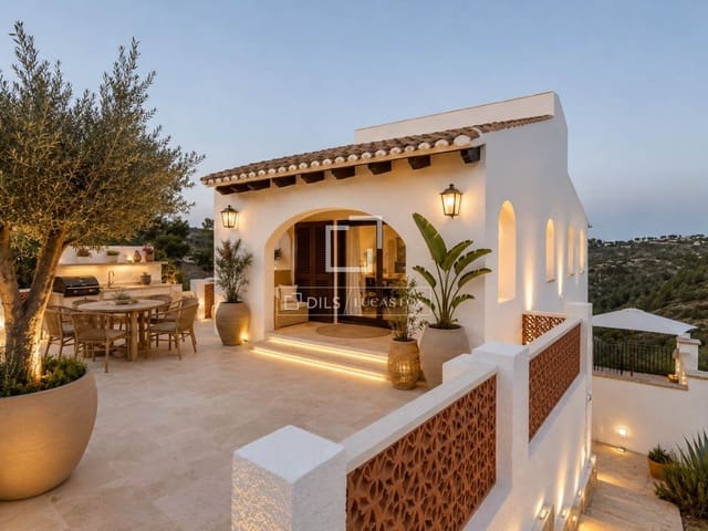 4 soverom Villa til salgs i Javea / Xàbia med svømmebasseng garasje - € 860 000 (Ref: 9779149)