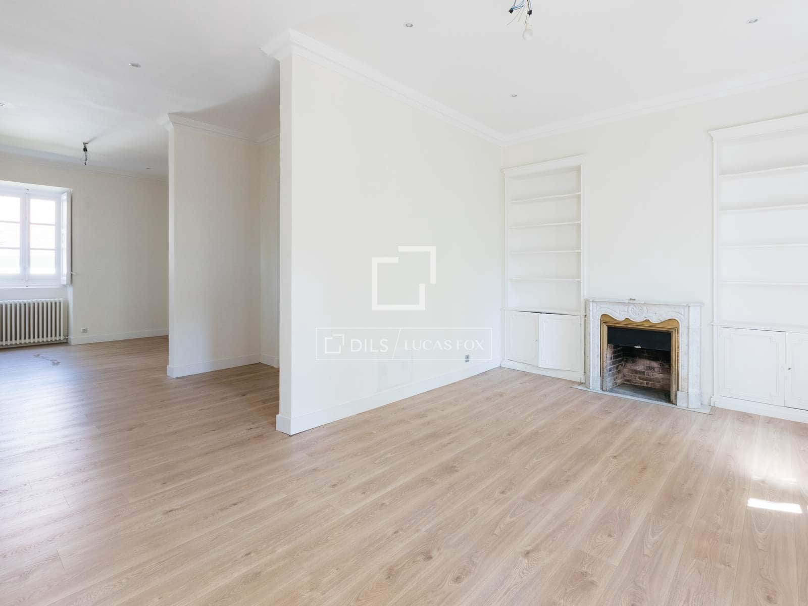 6 bedroom Villa for rent in Madrid city with pool garage - € 3,500 (Ref: 9779150)