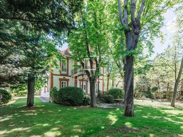 6 sypialnia Willa do wynajęcia w Miasto Madryt z basenem garażem - 3 500 € (Ref: 9779150)