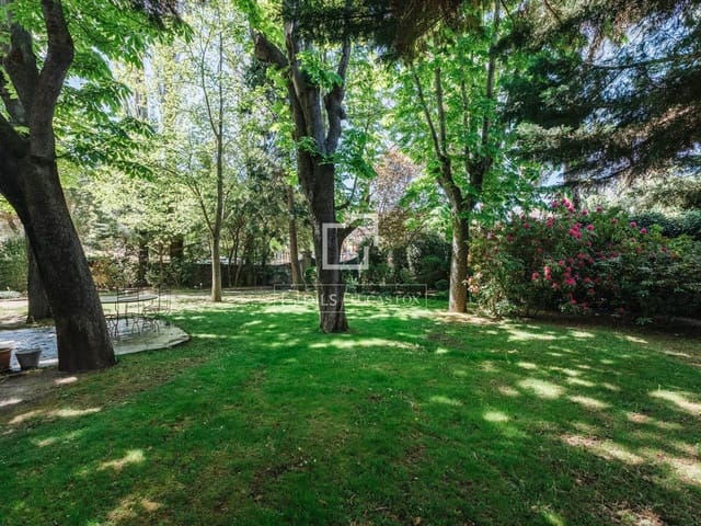 6 sypialnia Willa do wynajęcia w Miasto Madryt z basenem garażem - 3 500 € (Ref: 9779150)