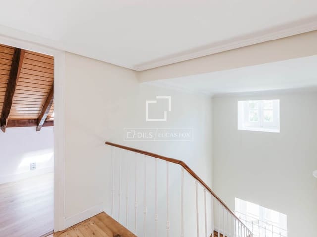 6 Zimmer Villa zu vermieten in Madrid Stadt mit Pool Garage - 3.500 € (Ref: 9779150)