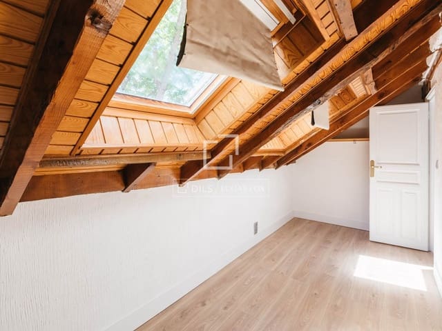 6 Zimmer Villa zu vermieten in Madrid Stadt mit Pool Garage - 3.500 € (Ref: 9779150)