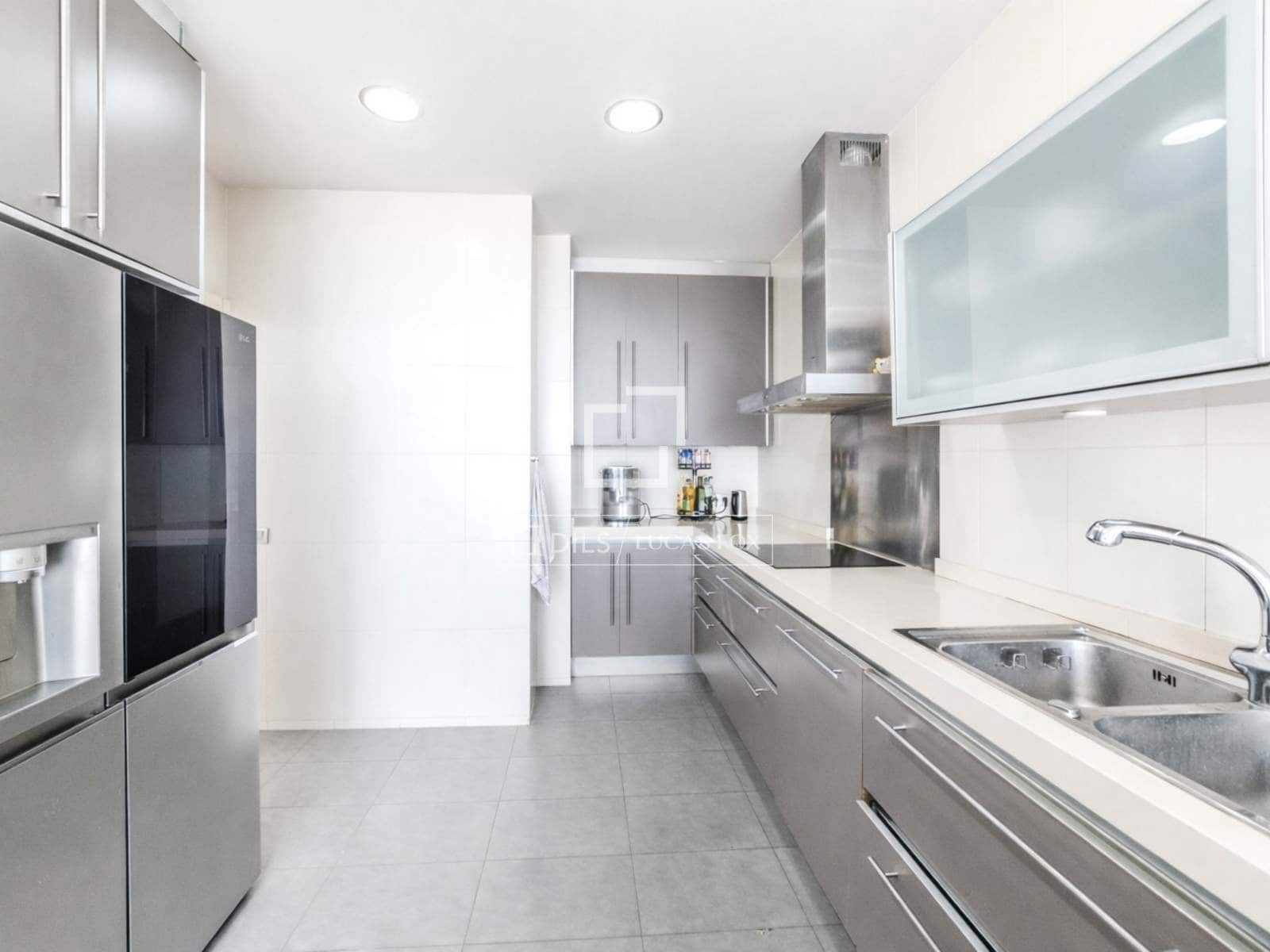 5 sovrum Villa till salu i Sitges med pool garage - 1 690 000 € (Ref: 9779151)