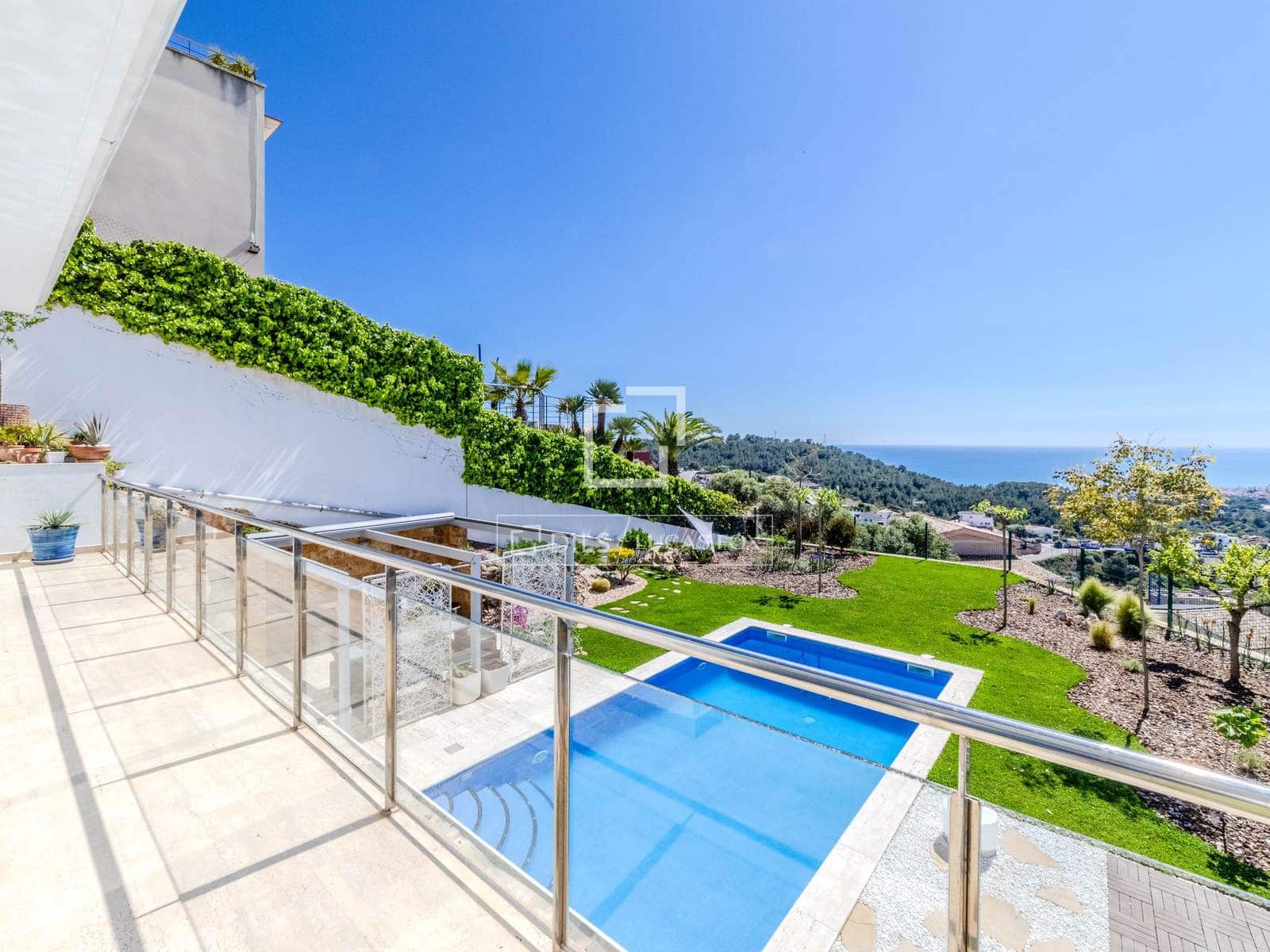 5 sovrum Villa till salu i Sitges med pool garage - 1 690 000 € (Ref: 9779151)