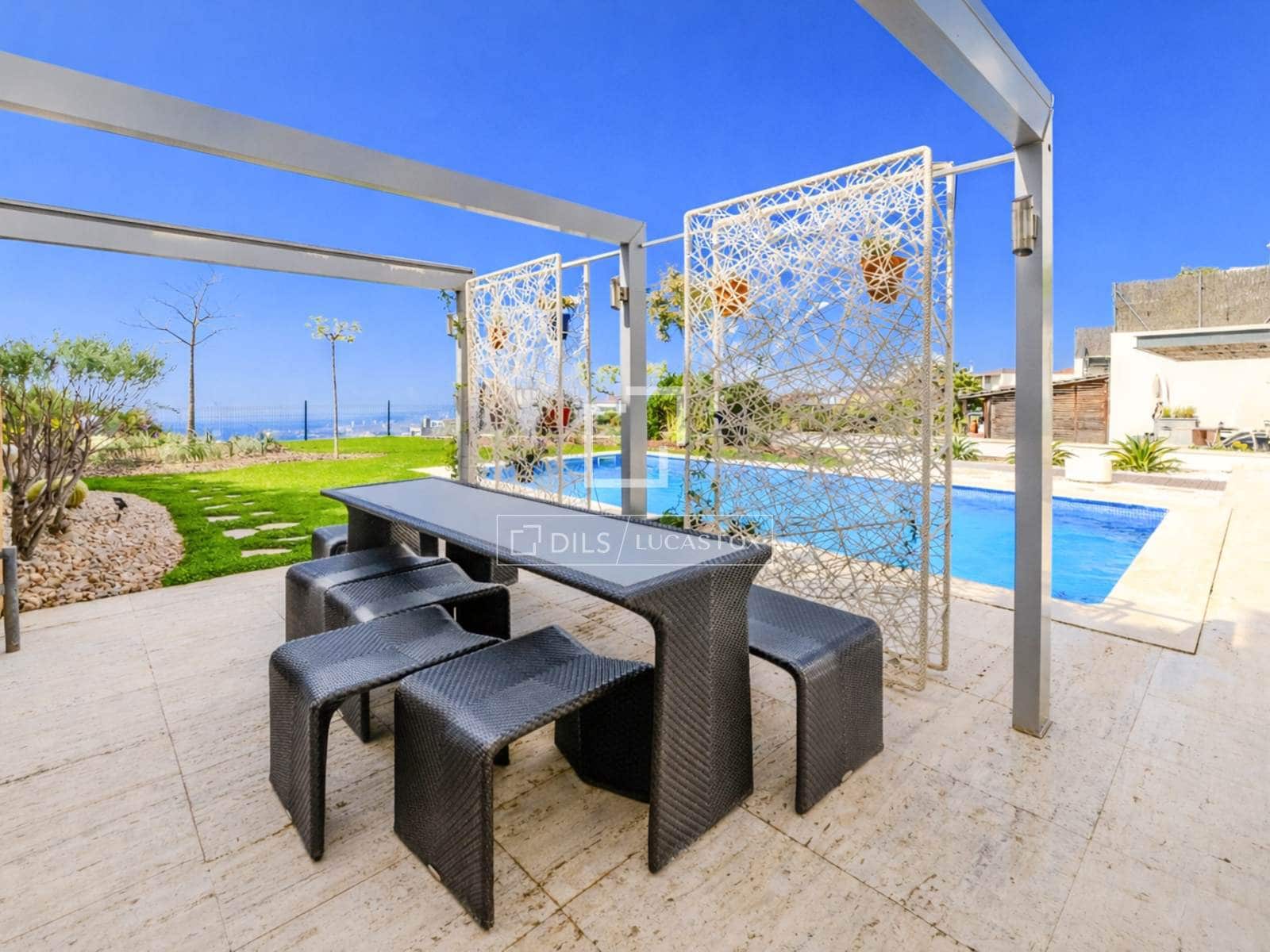 5 sovrum Villa till salu i Sitges med pool garage - 1 690 000 € (Ref: 9779151)