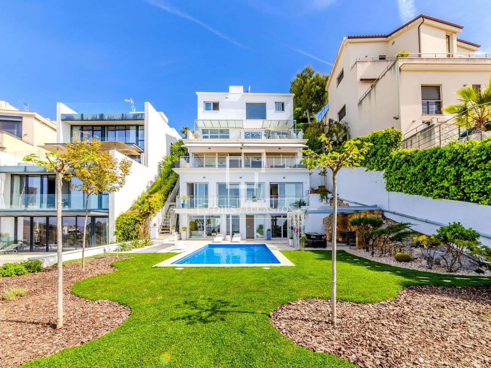 5 sovrum Villa till salu i Sitges med pool garage - 1 690 000 € (Ref: 9779151)