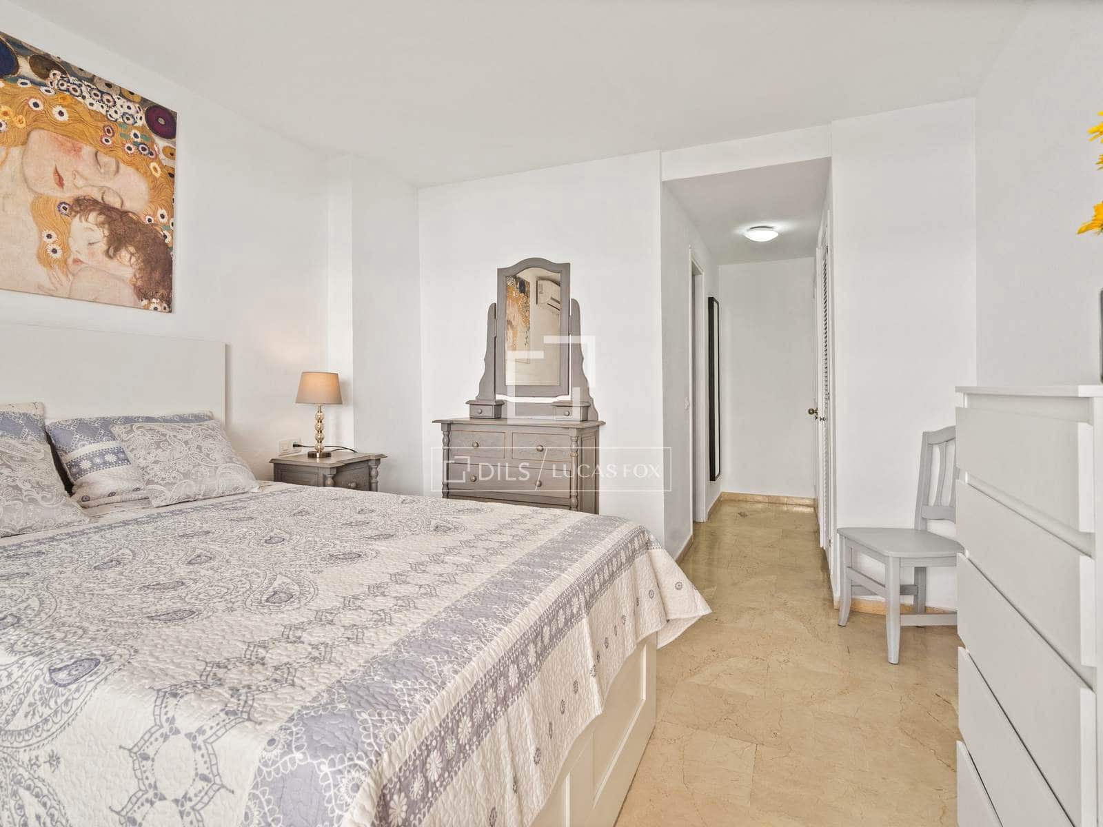 1 Zimmer Apartment zu verkaufen in Estepona mit Pool Garage - 325.000 € (Ref: 9779152)