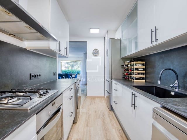 3 sovrum Lägenhet till salu i Sant Feliu de Guíxols med pool garage - 675 000 € (Ref: 9779153)