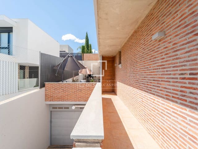 6 quarto Moradia para venda em Bétera com piscina garagem - 1 490 000 € (Ref: 9779154)