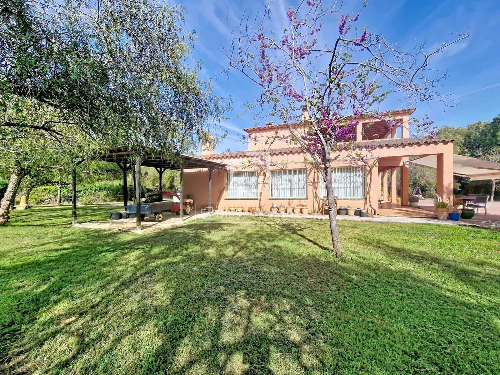 5 soverom Finca/Herregård til salgs i Vilanova i la Geltru med svømmebasseng garasje - € 2 600 000 (Ref: 9779946)