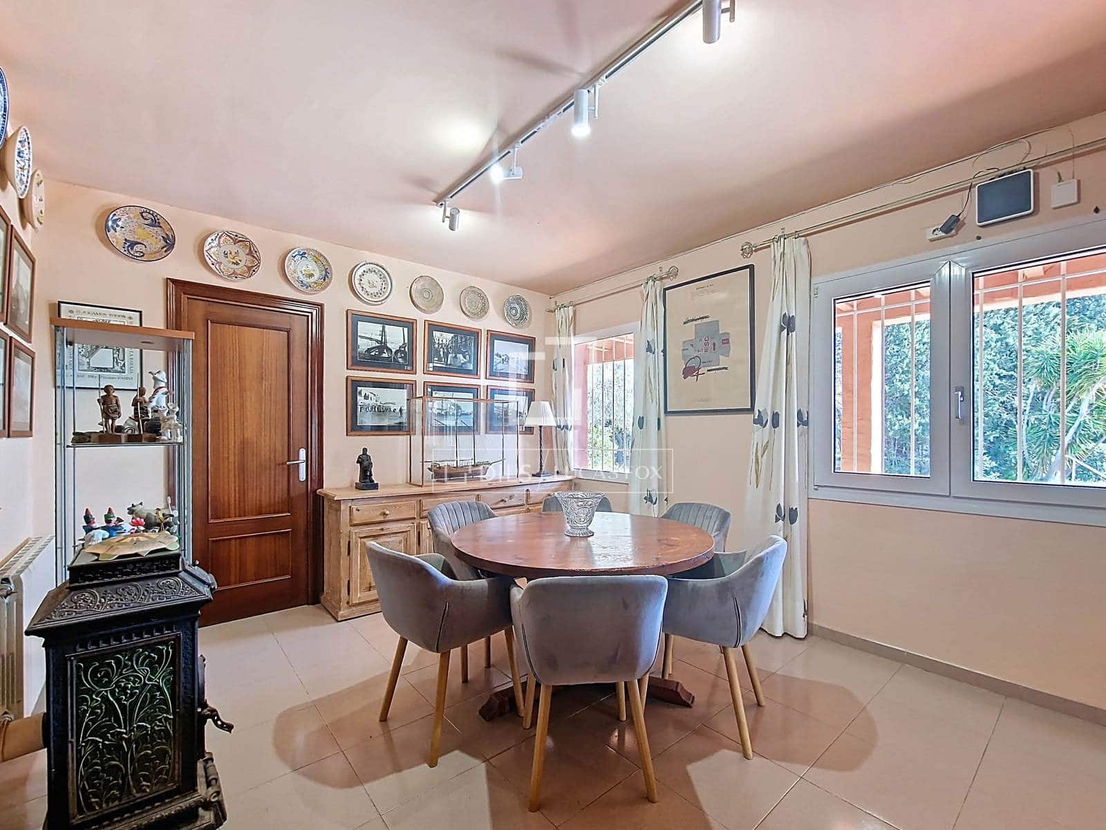 5 soverom Finca/Herregård til salgs i Vilanova i la Geltru med svømmebasseng garasje - € 2 600 000 (Ref: 9779946)