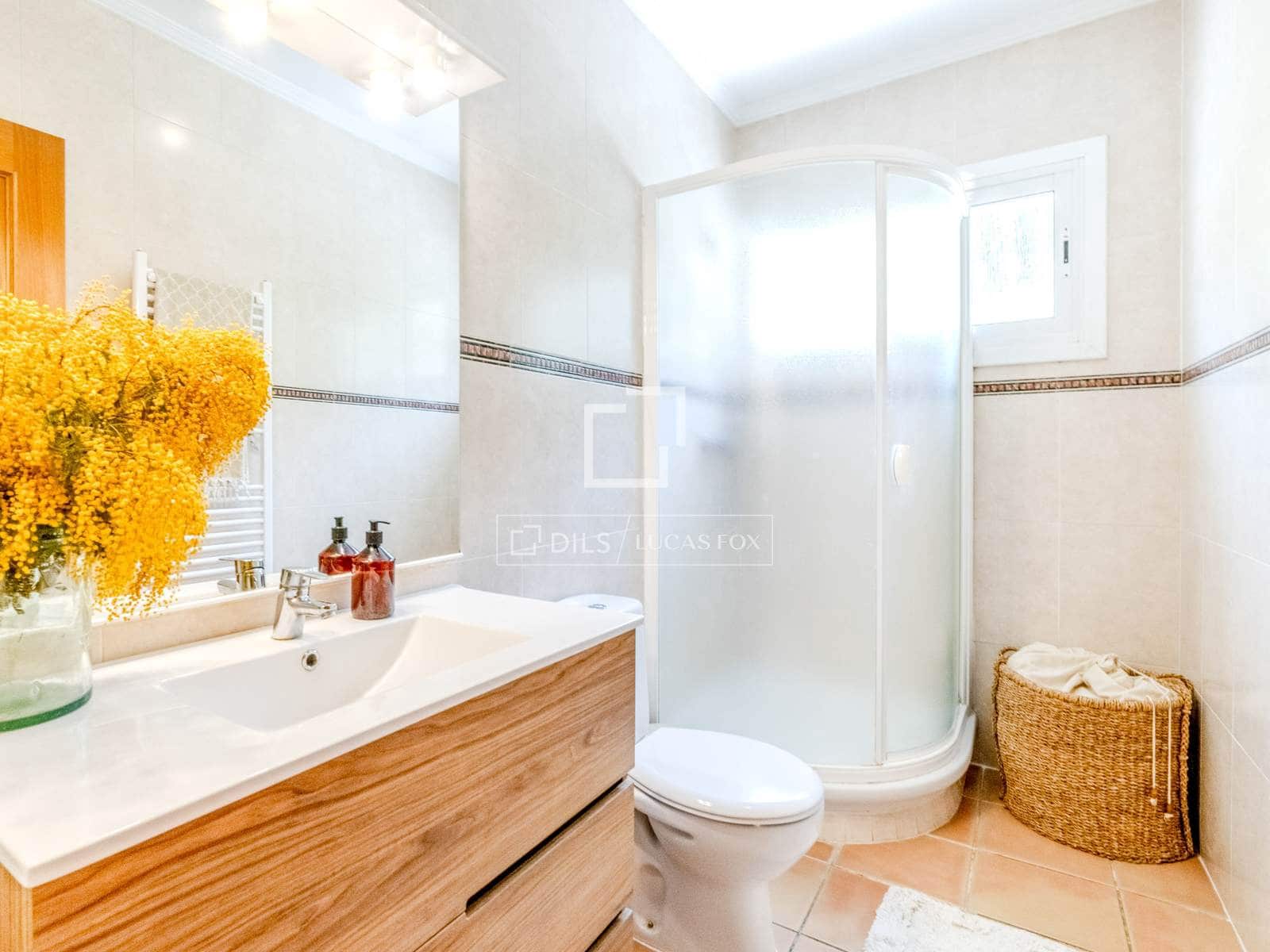 4 soveværelse Villa til salg i Olivella - € 570.000 (Ref: 9780819)