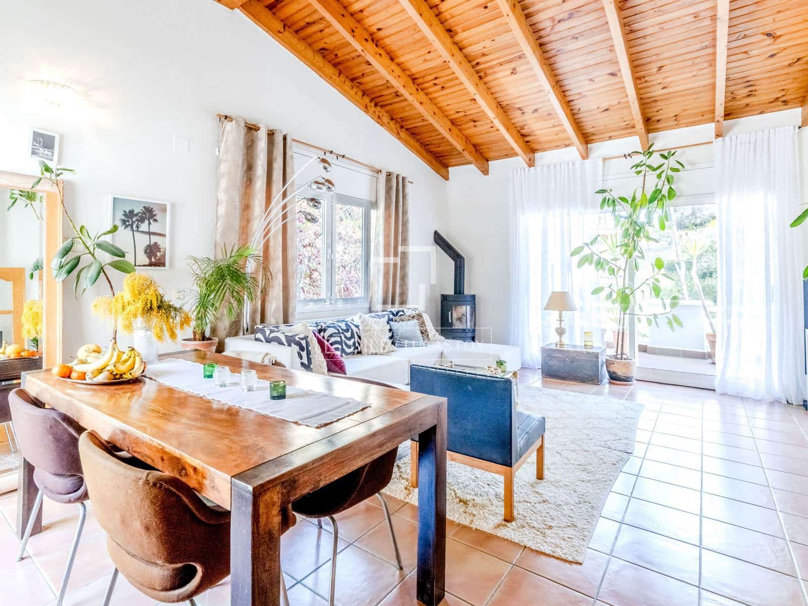 4 soveværelse Villa til salg i Olivella - € 570.000 (Ref: 9780819)