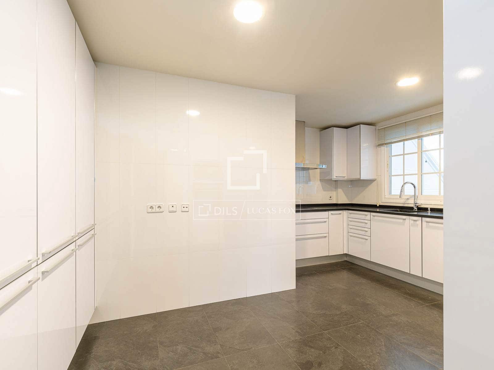 4 soveværelse Lejlighed til salg i Majadahonda med swimmingpool garage - € 1.335.000 (Ref: 9780820)