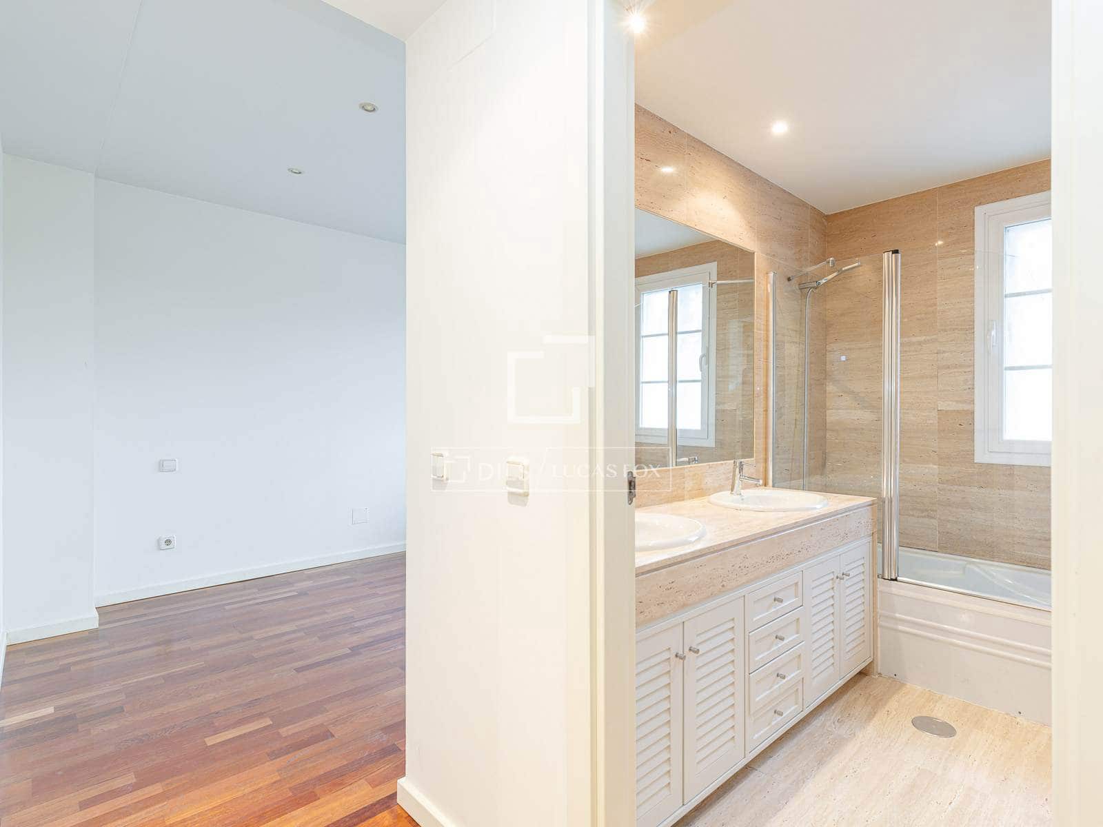 4 soveværelse Lejlighed til salg i Majadahonda med swimmingpool garage - € 1.335.000 (Ref: 9780820)