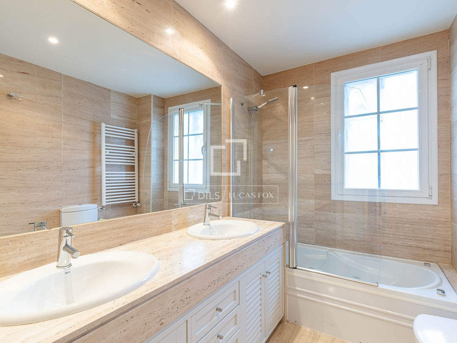 4 soveværelse Lejlighed til salg i Majadahonda med swimmingpool garage - € 1.335.000 (Ref: 9780820)