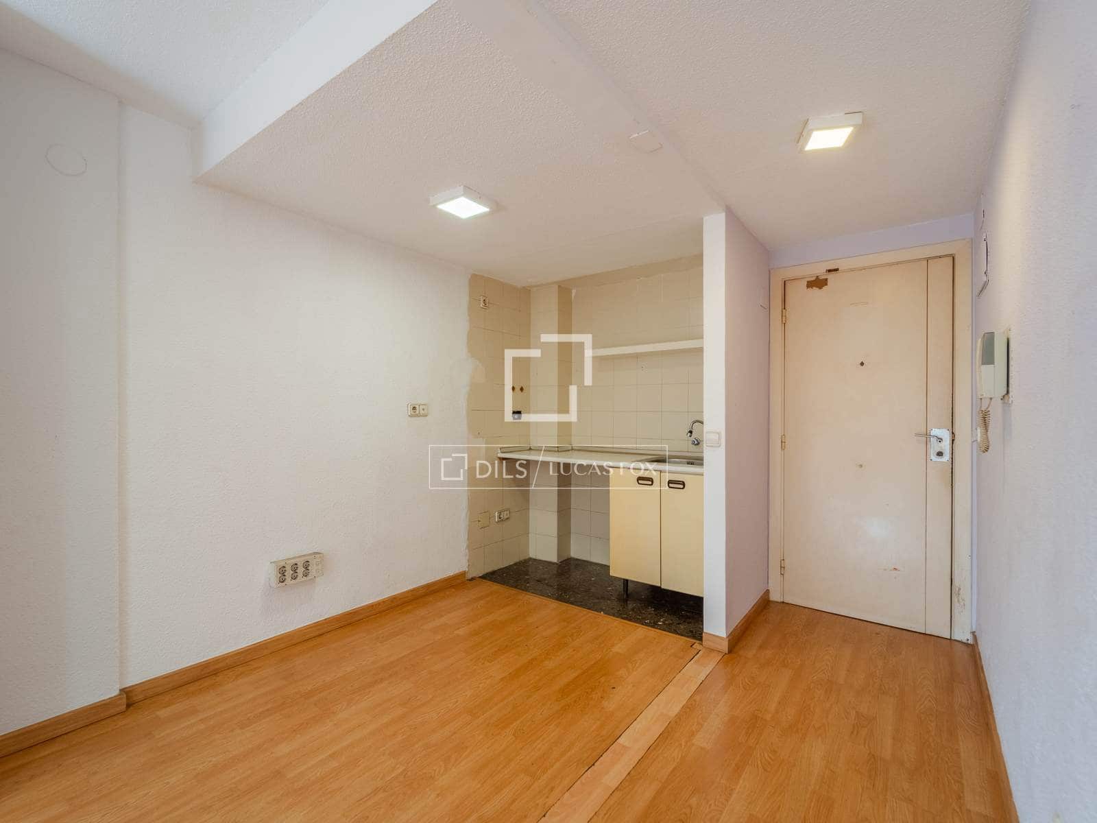 1 slaapkamer Appartement te koop in Valencia stad - € 320.000 (Ref: 9780821)