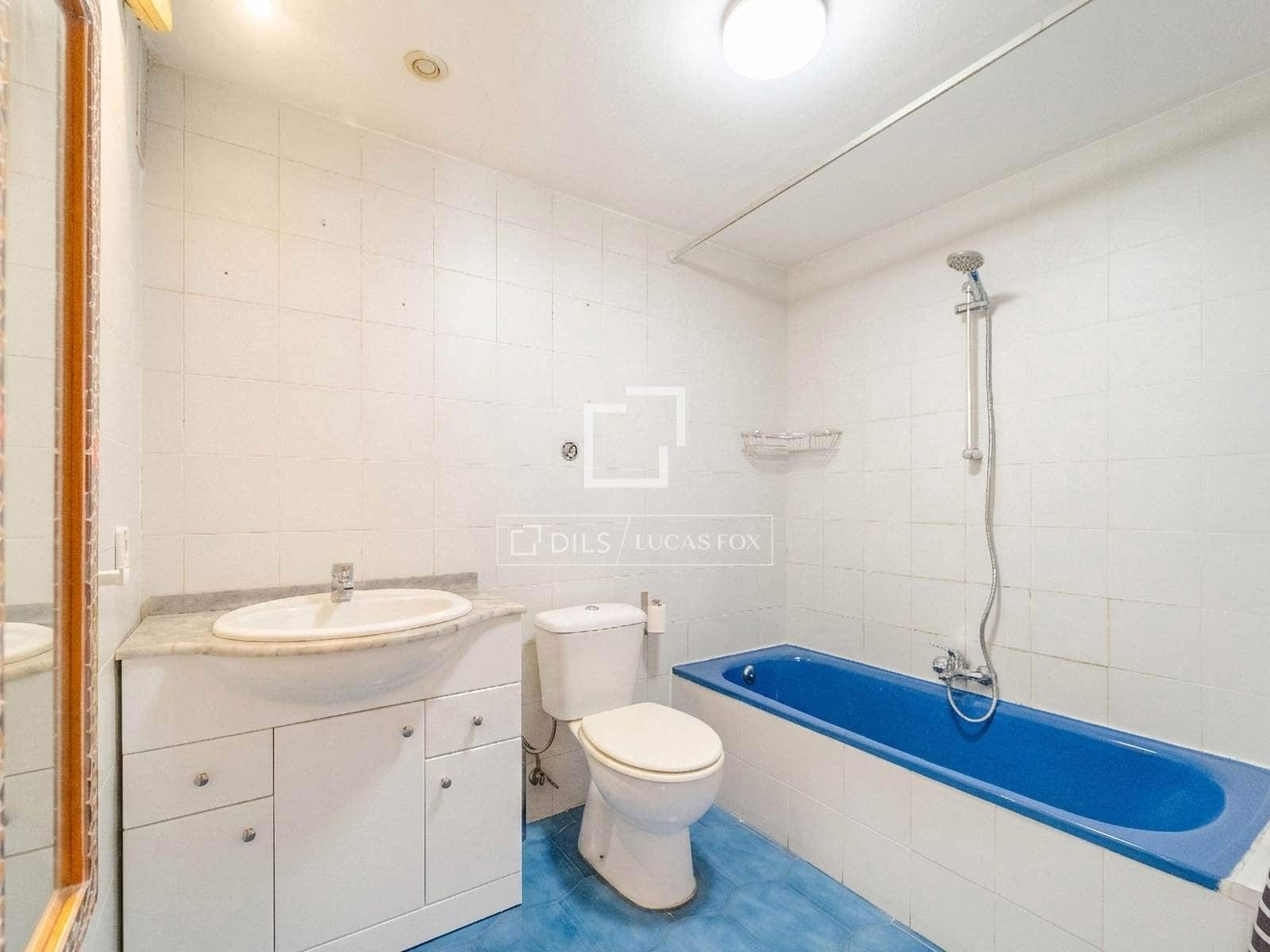 1 slaapkamer Appartement te koop in Valencia stad - € 320.000 (Ref: 9780821)