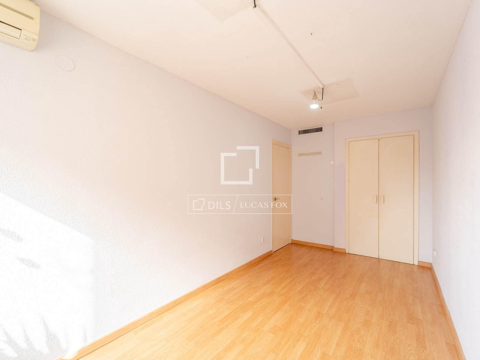 1 slaapkamer Appartement te koop in Valencia stad - € 320.000 (Ref: 9780821)