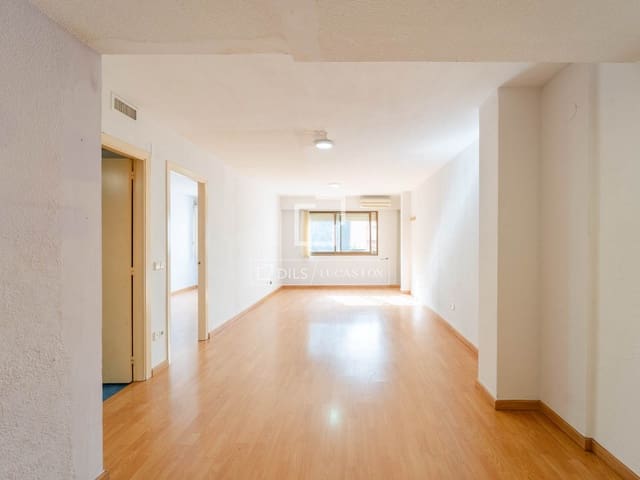 1 slaapkamer Appartement te koop in Valencia stad - € 320.000 (Ref: 9780821)