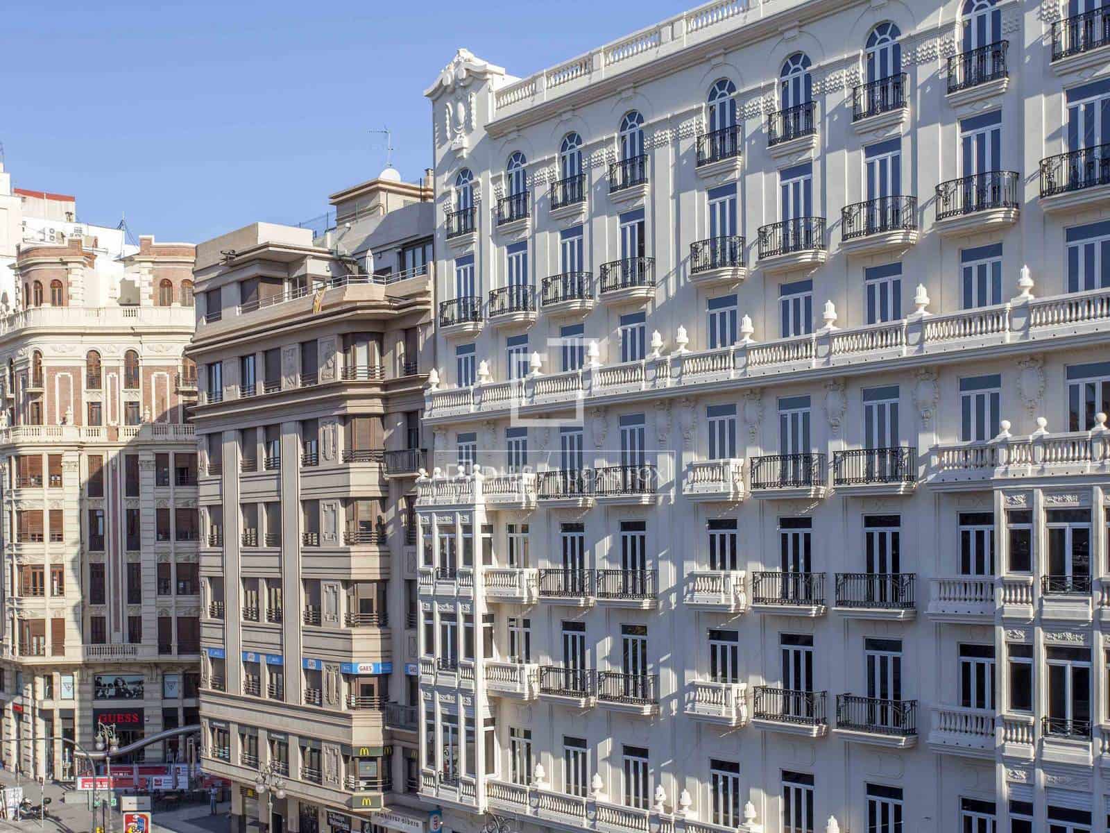 1 slaapkamer Appartement te koop in Valencia stad - € 320.000 (Ref: 9780821)