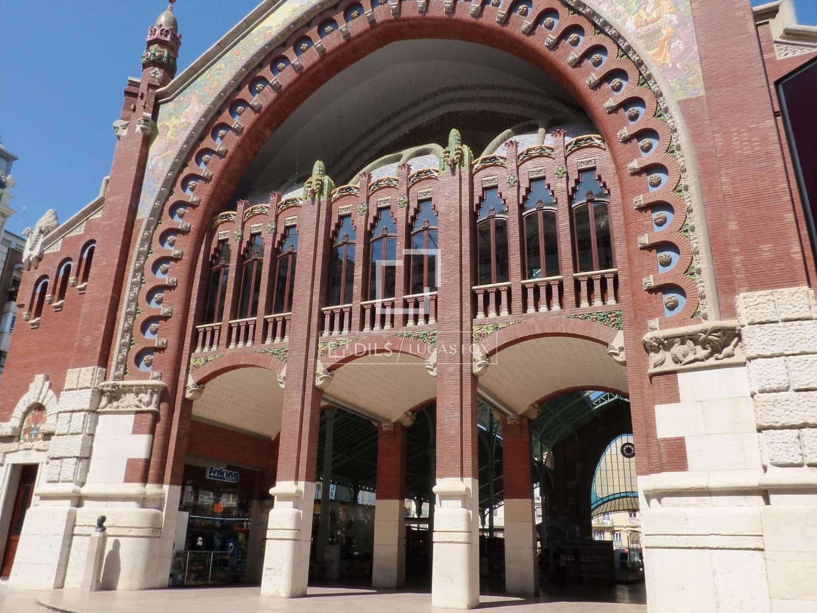 1 slaapkamer Appartement te koop in Valencia stad - € 320.000 (Ref: 9780821)