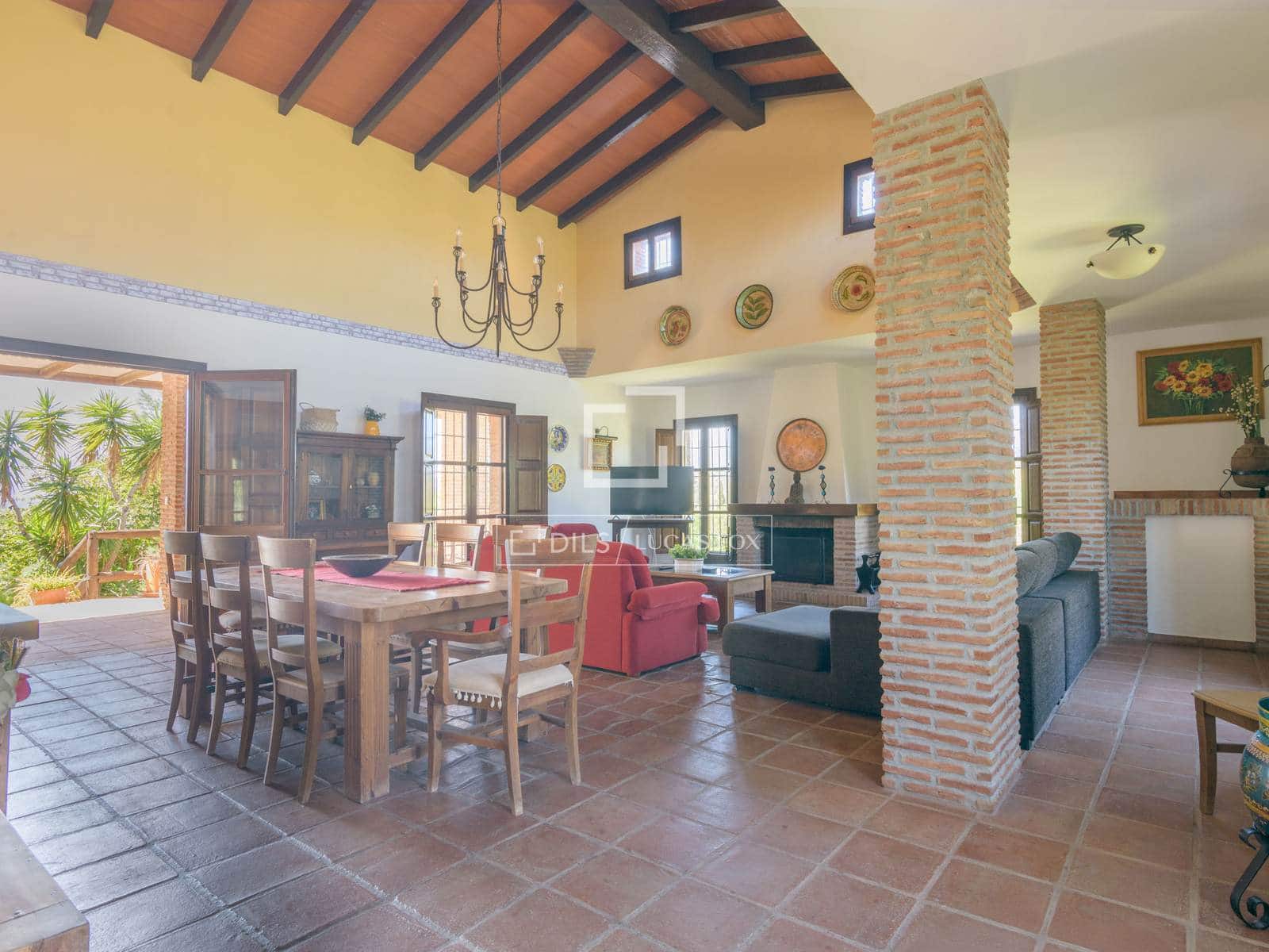 7 bedroom Finca/Country House for sale in Alora with pool garage - € 1,290,000 (Ref: 9781331)