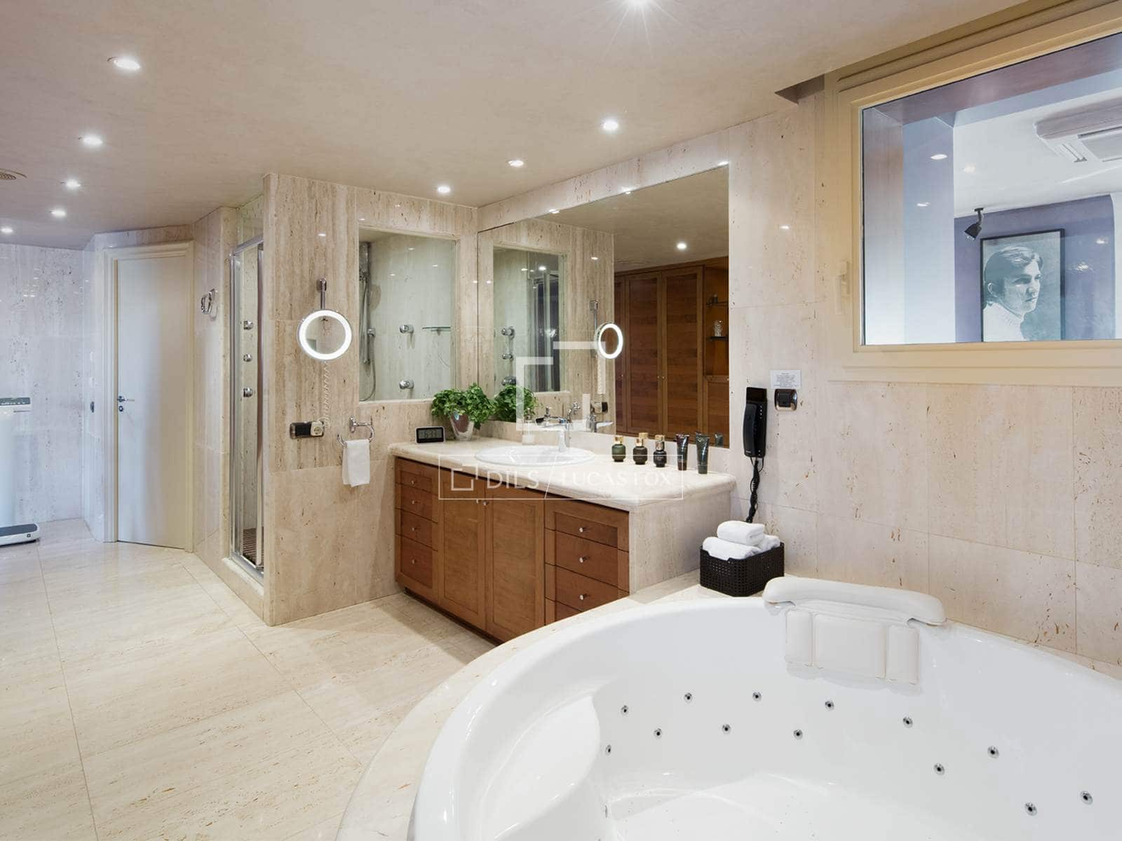 8 sypialnia Willa na sprzedaż w Sitges z basenem garażem - 9 900 000 € (Ref: 9781332)