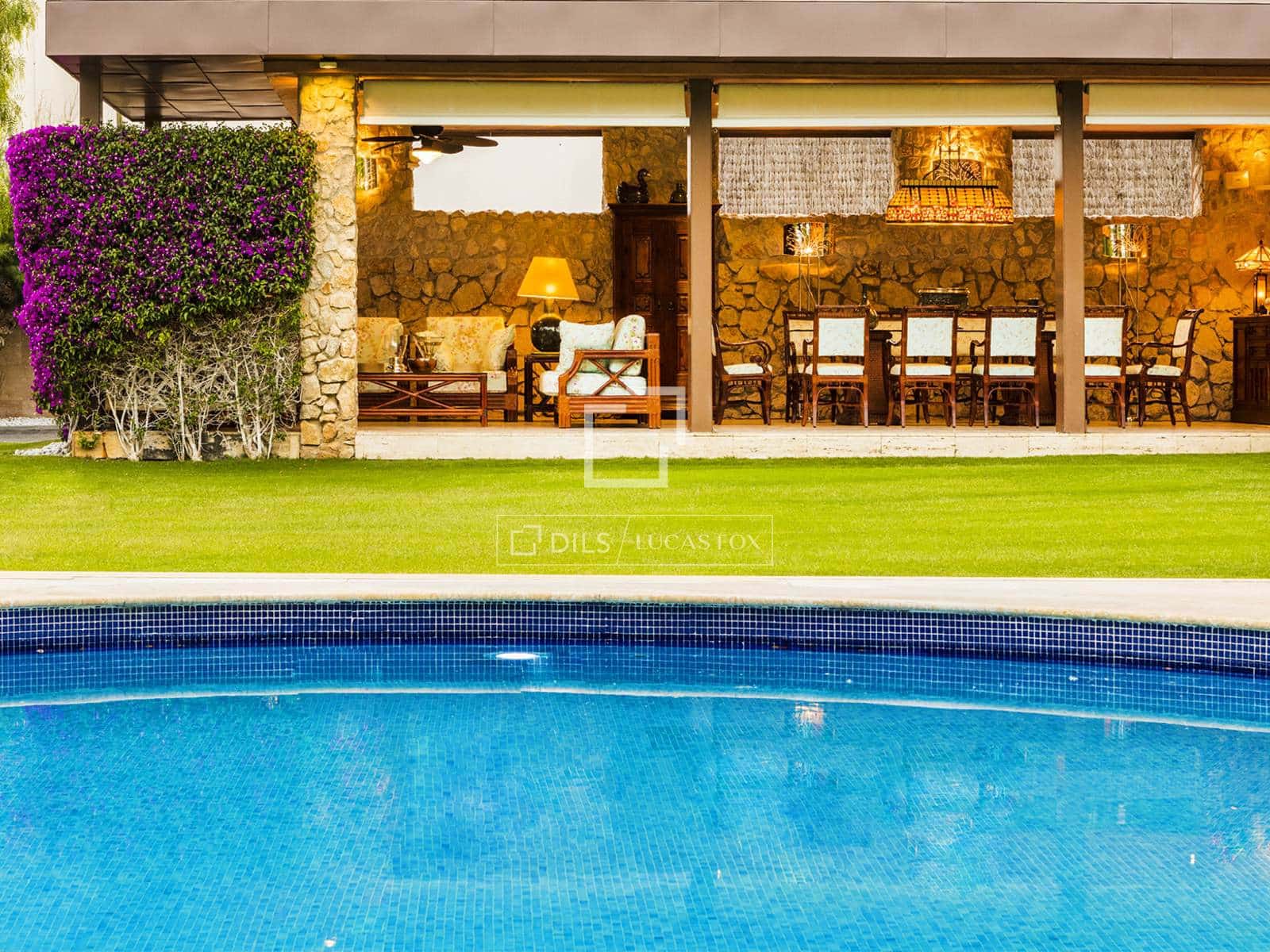 8 sypialnia Willa na sprzedaż w Sitges z basenem garażem - 9 900 000 € (Ref: 9781332)