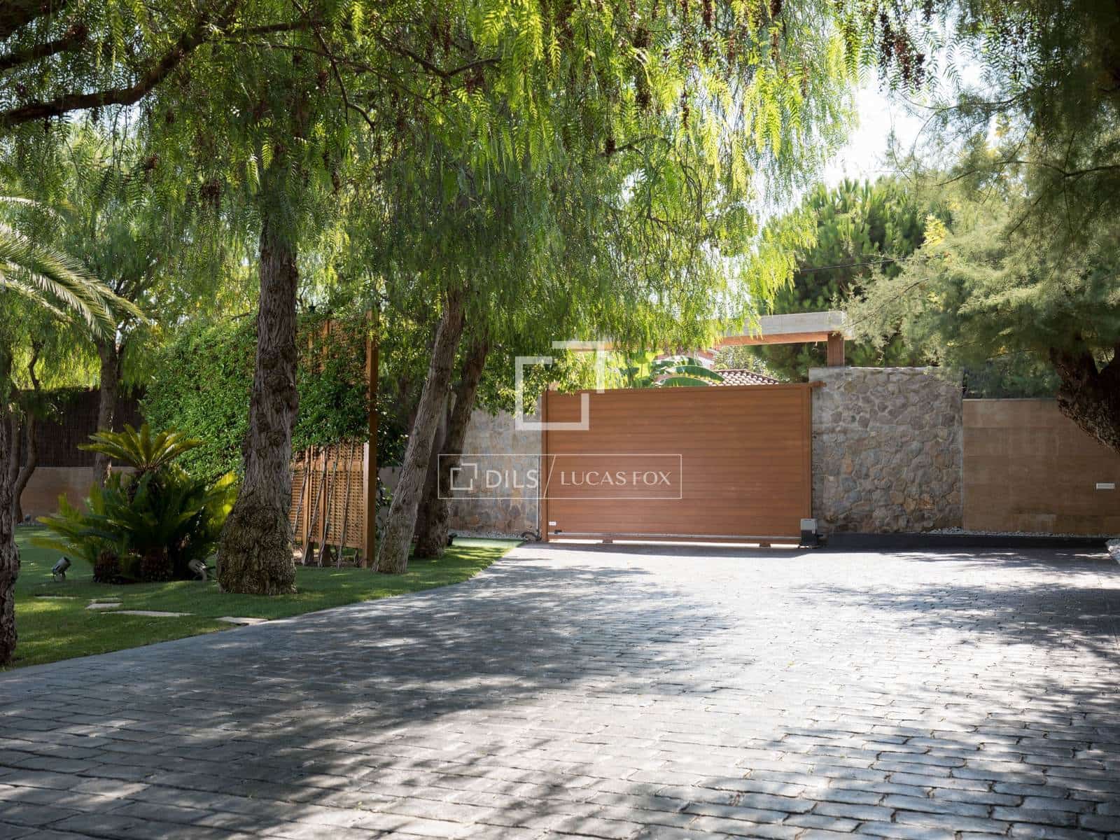 8 sypialnia Willa na sprzedaż w Sitges z basenem garażem - 9 900 000 € (Ref: 9781332)