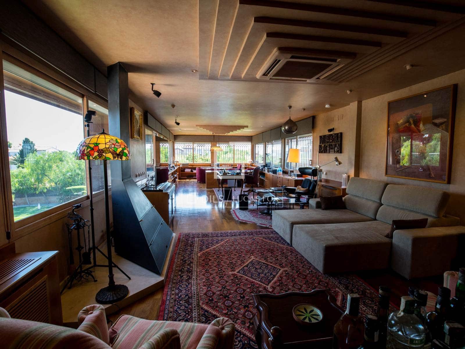 8 slaapkamer Villa te koop in Sitges met zwembad garage - € 9.900.000 (Ref: 9781332)