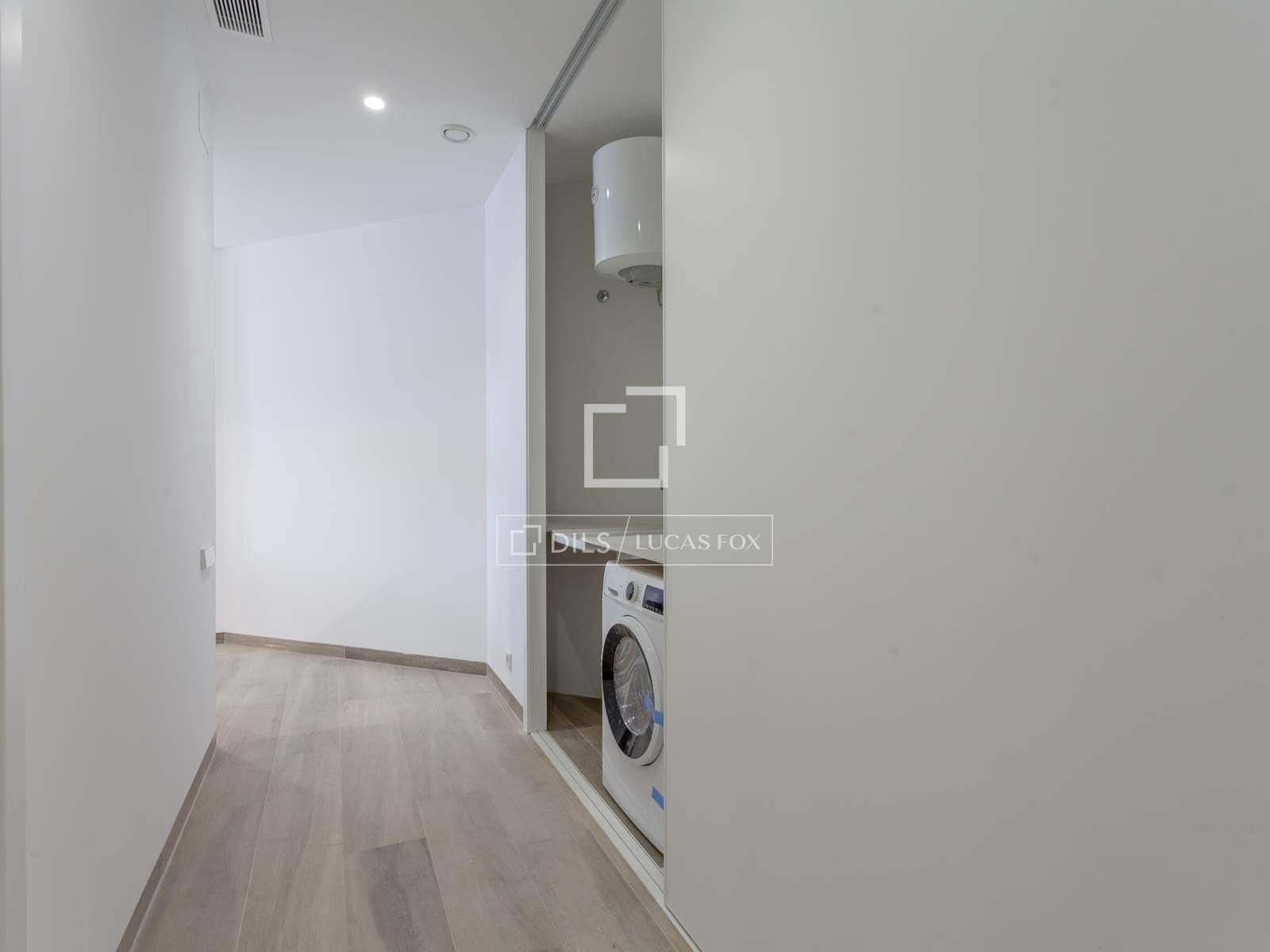 2 slaapkamer Appartement te huur in Valencia stad - € 2.300 (Ref: 9781334)