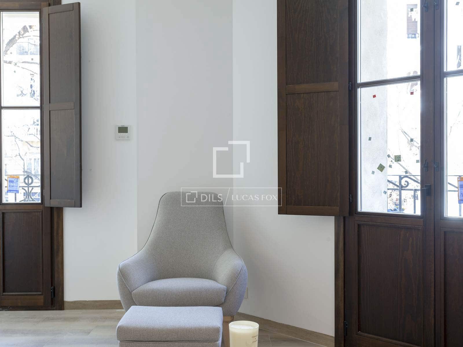 2 slaapkamer Appartement te huur in Valencia stad - € 2.300 (Ref: 9781334)